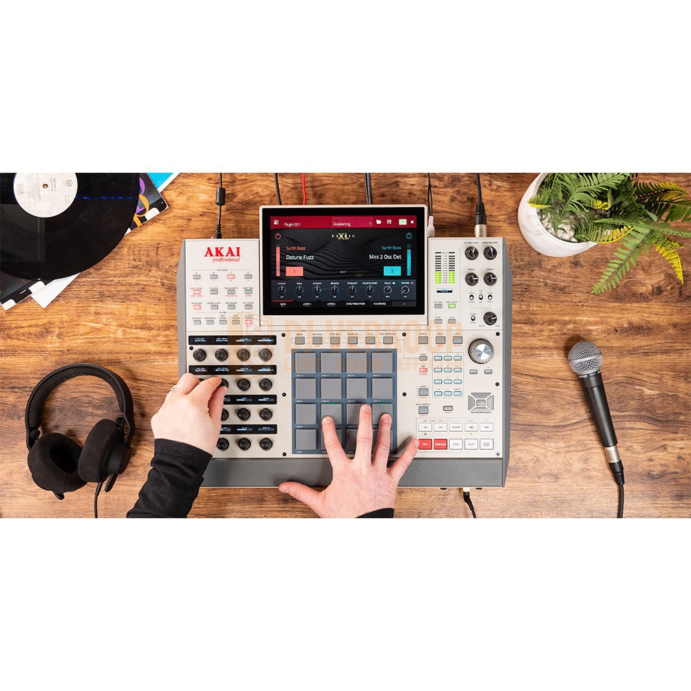 Akai Mpc X Special Edition Standalone Music Production Center